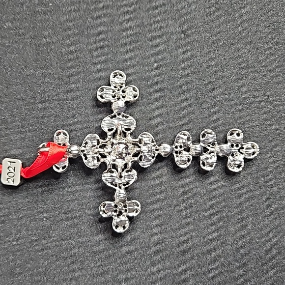 MONET JEWERLY CROSS CHRISTMAS ORNAMENT 2021 - Picture 4 of 7